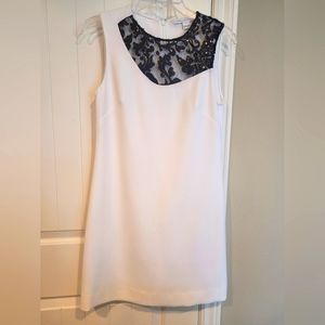 Scoop neck dress by DVF👗🎀